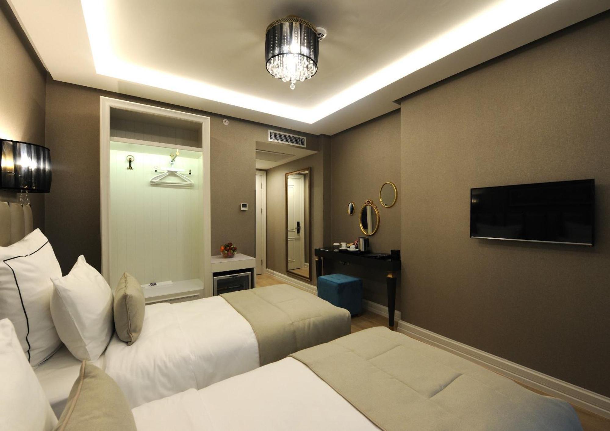 Deluxe Double or Twin Room,1746978127:JPEG