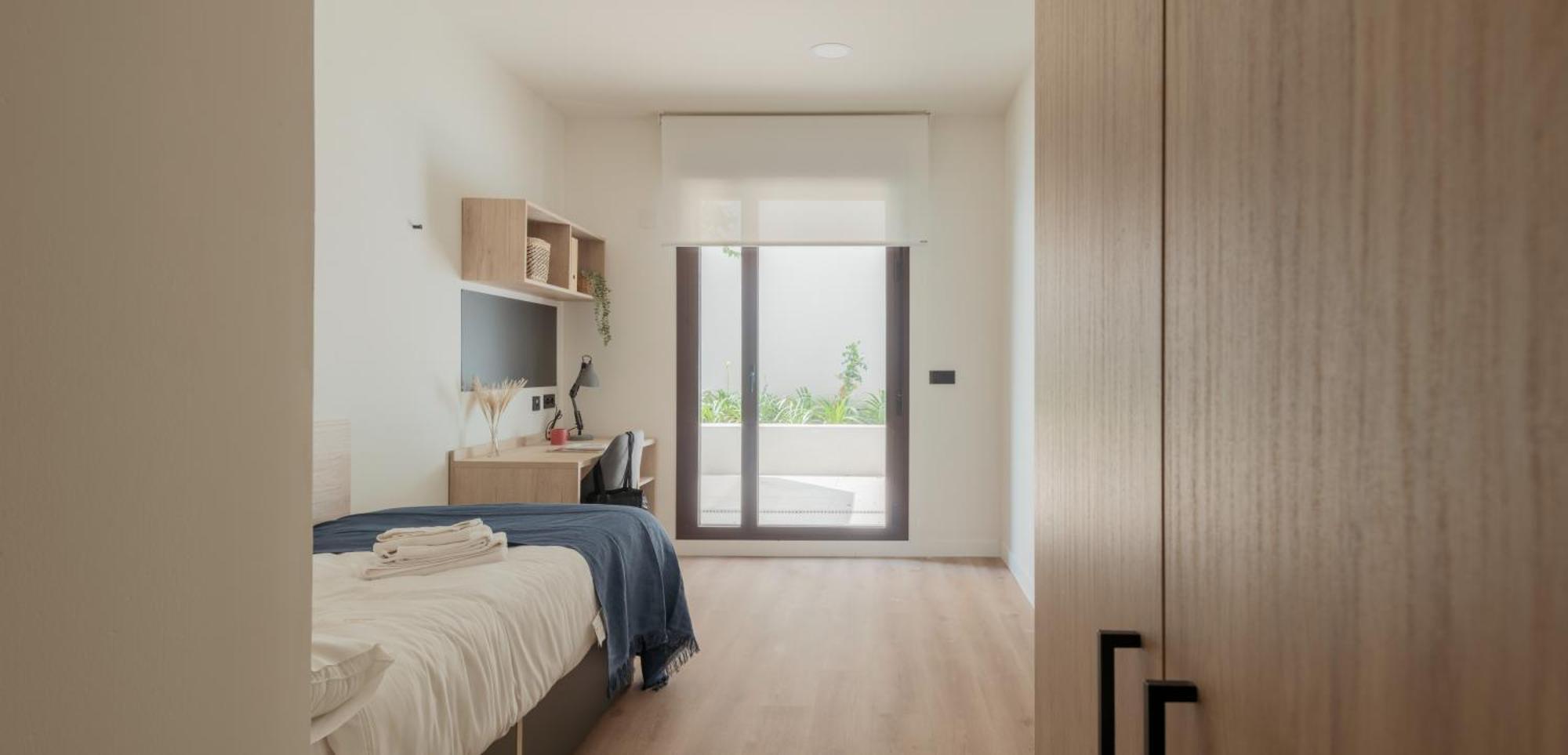 Single Room Private Bathroom
