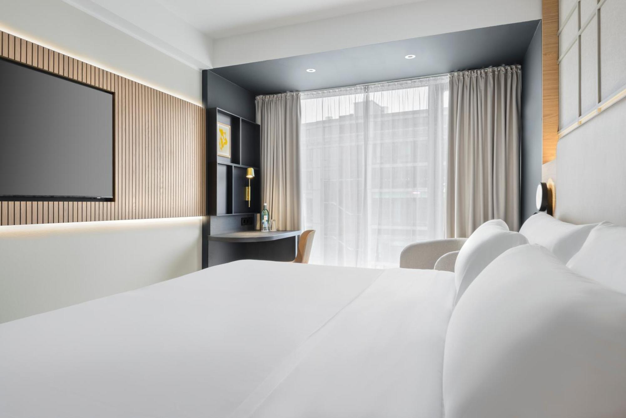 Superior Double or Twin Room,1756392221:JPEG