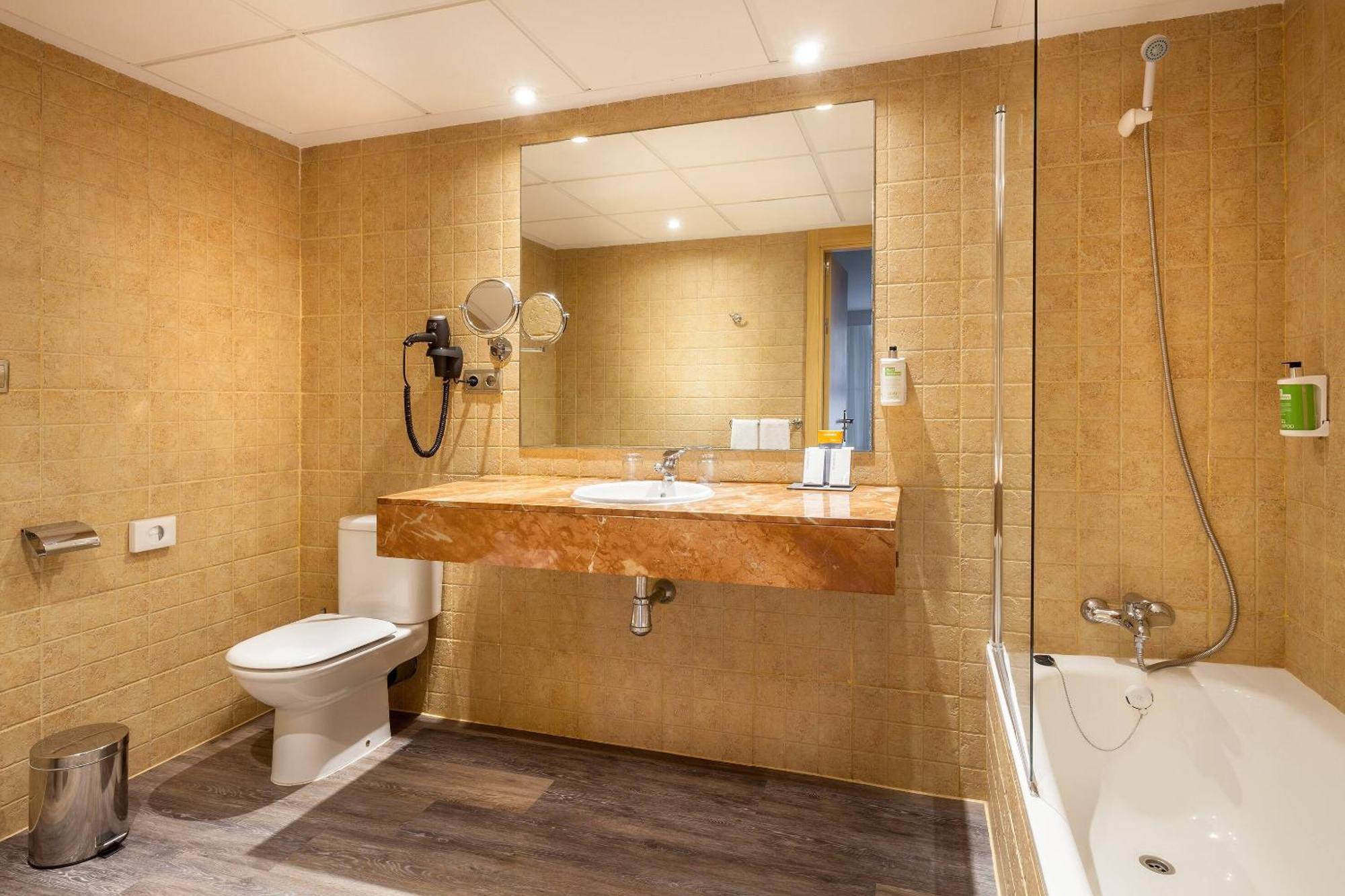 Twin Room with Sea View,1756508562:JPEG