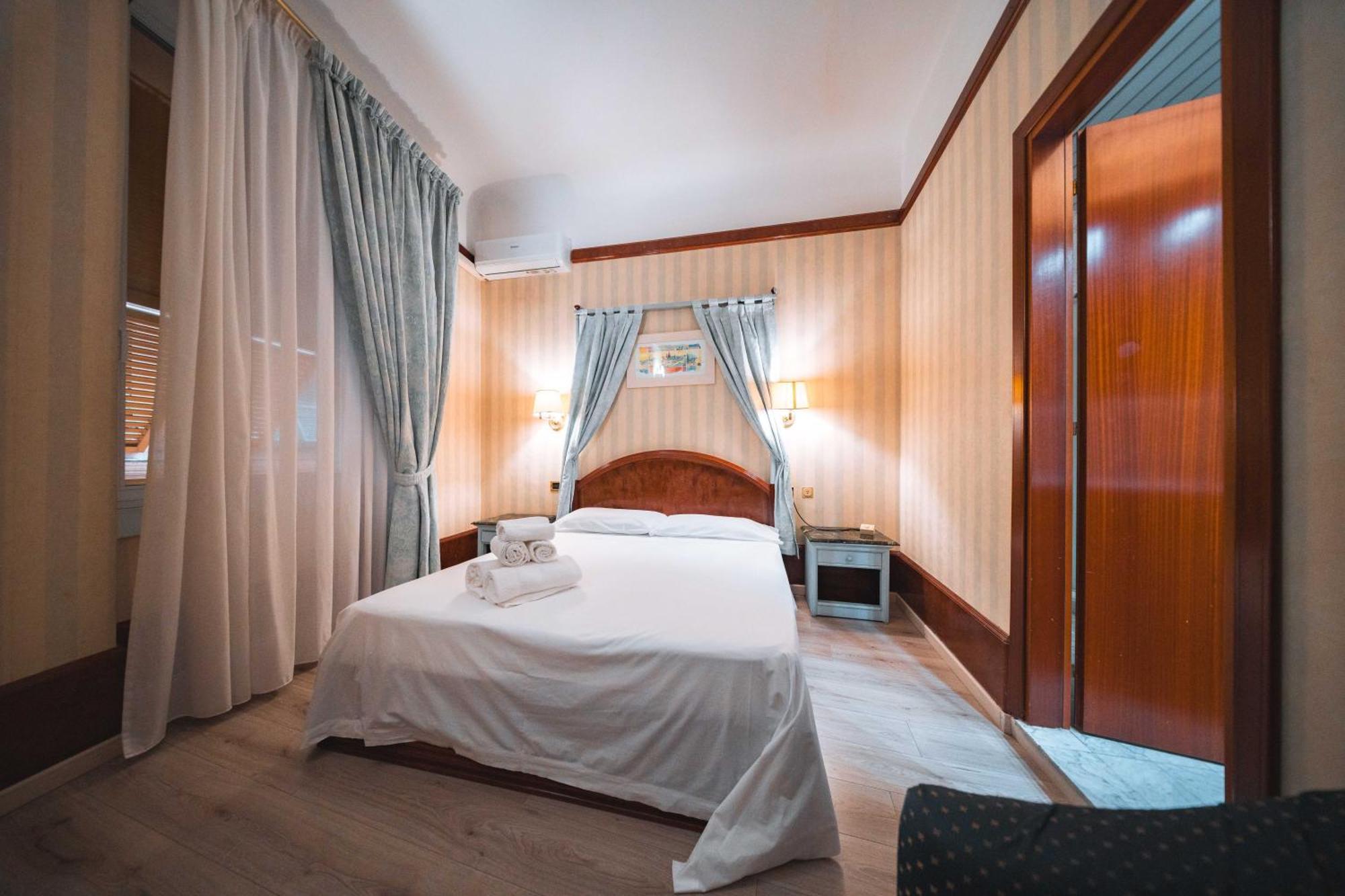Triple Room,1758275905:JPEG