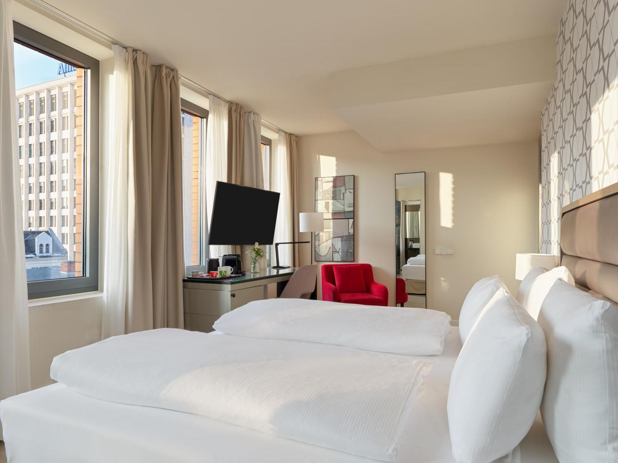 Grand Deluxe Room