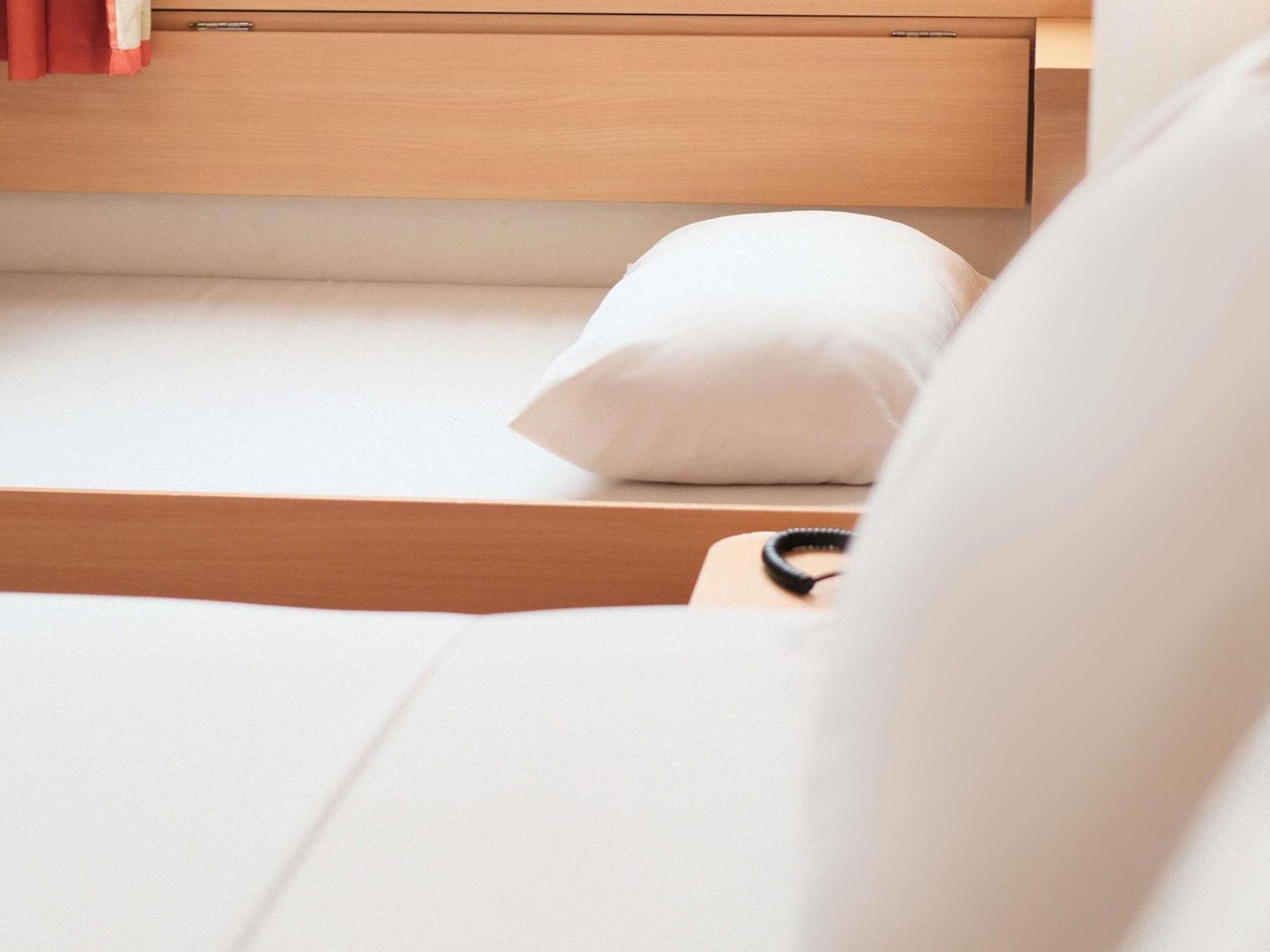 Standard Double Room Child Bed