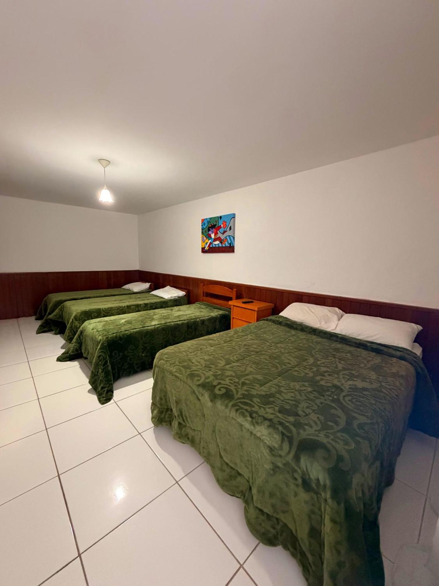 Family Room,1766232032:JPEG