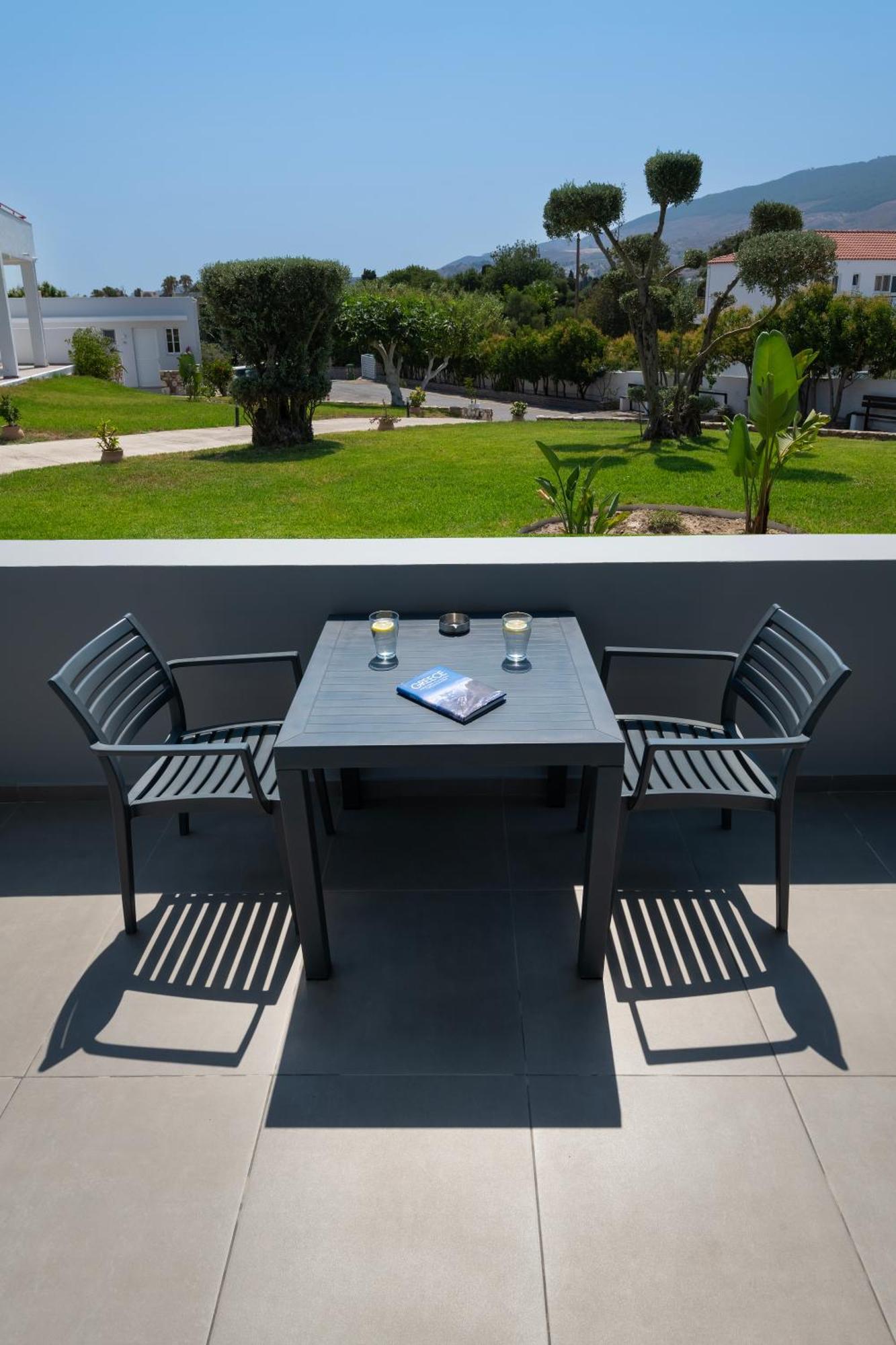 Superior Double or Twin Room Garden View