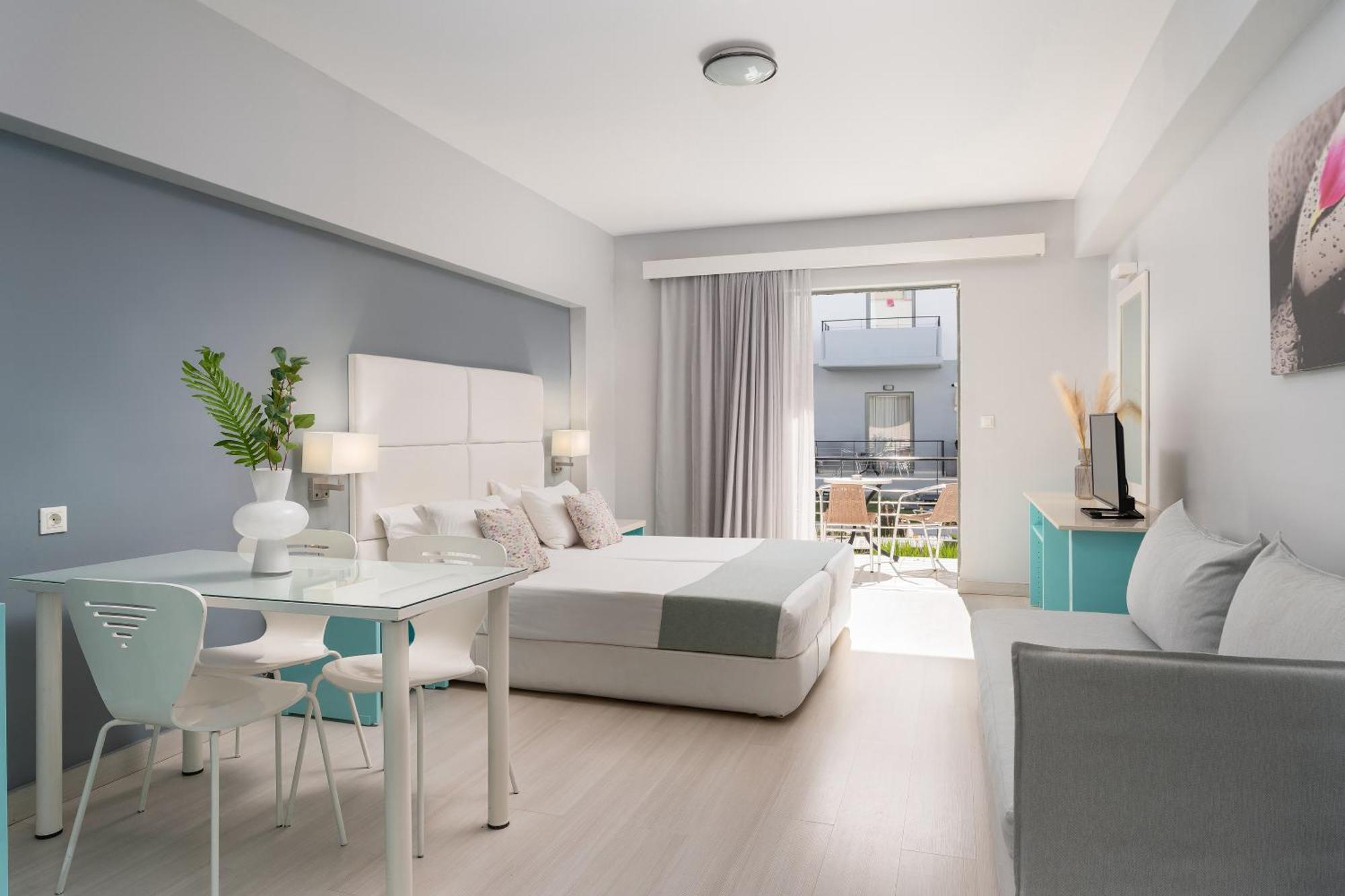 Superior-Studio - All-Inclusive