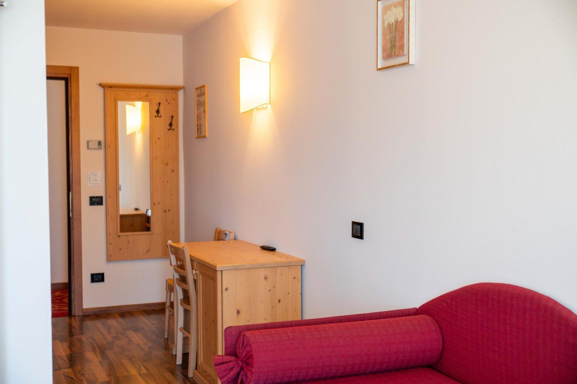 Superior Double or Twin Room Mountain View