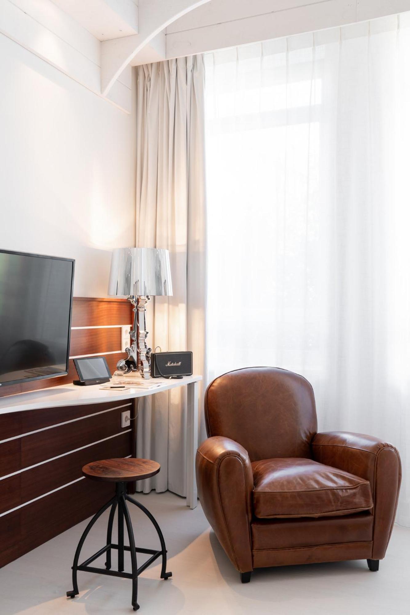 Lovely Room