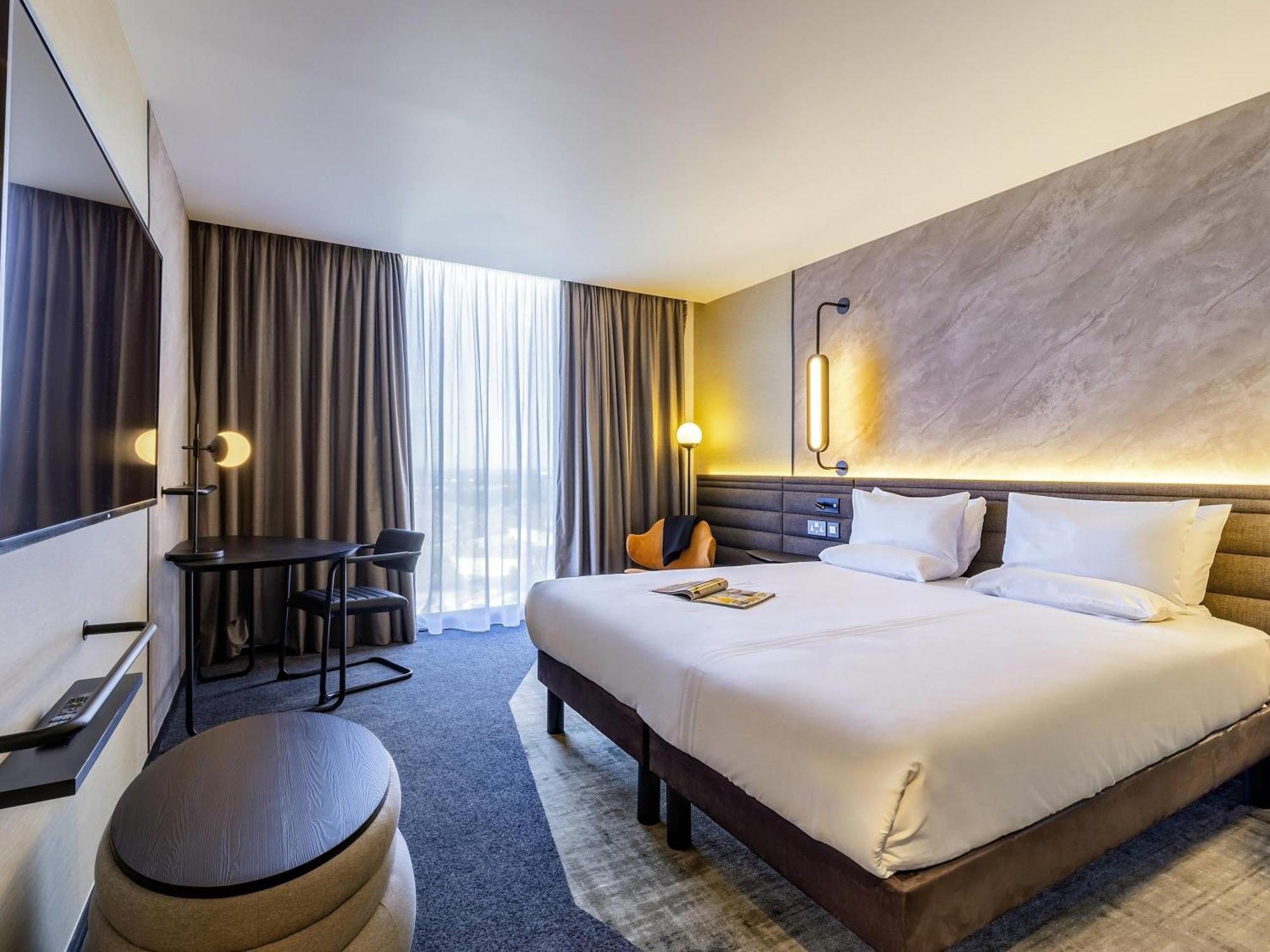 Standard King Room