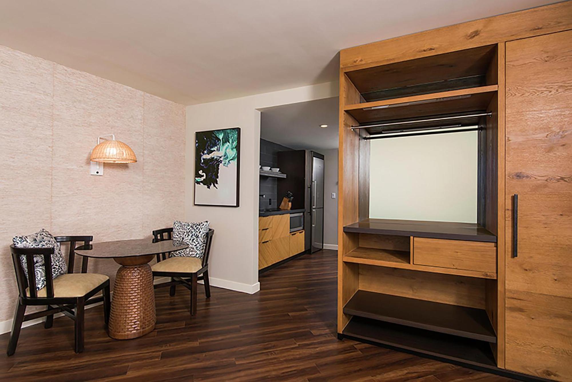 Junior King Suite Resort View