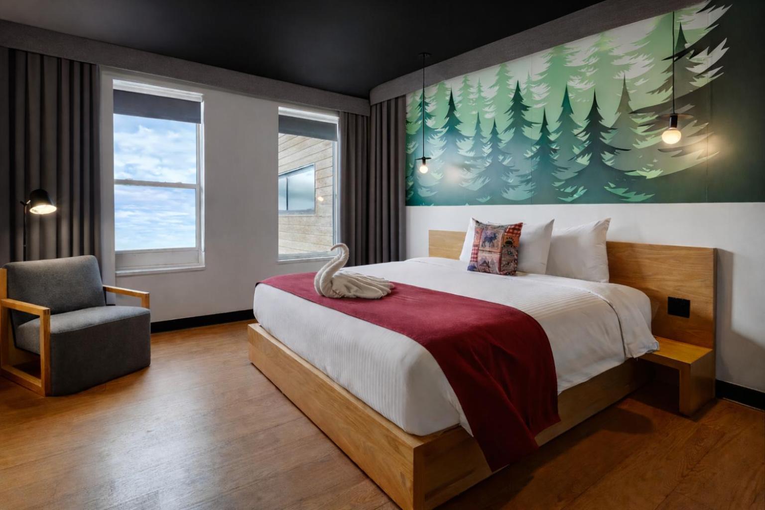 Deluxe King Room