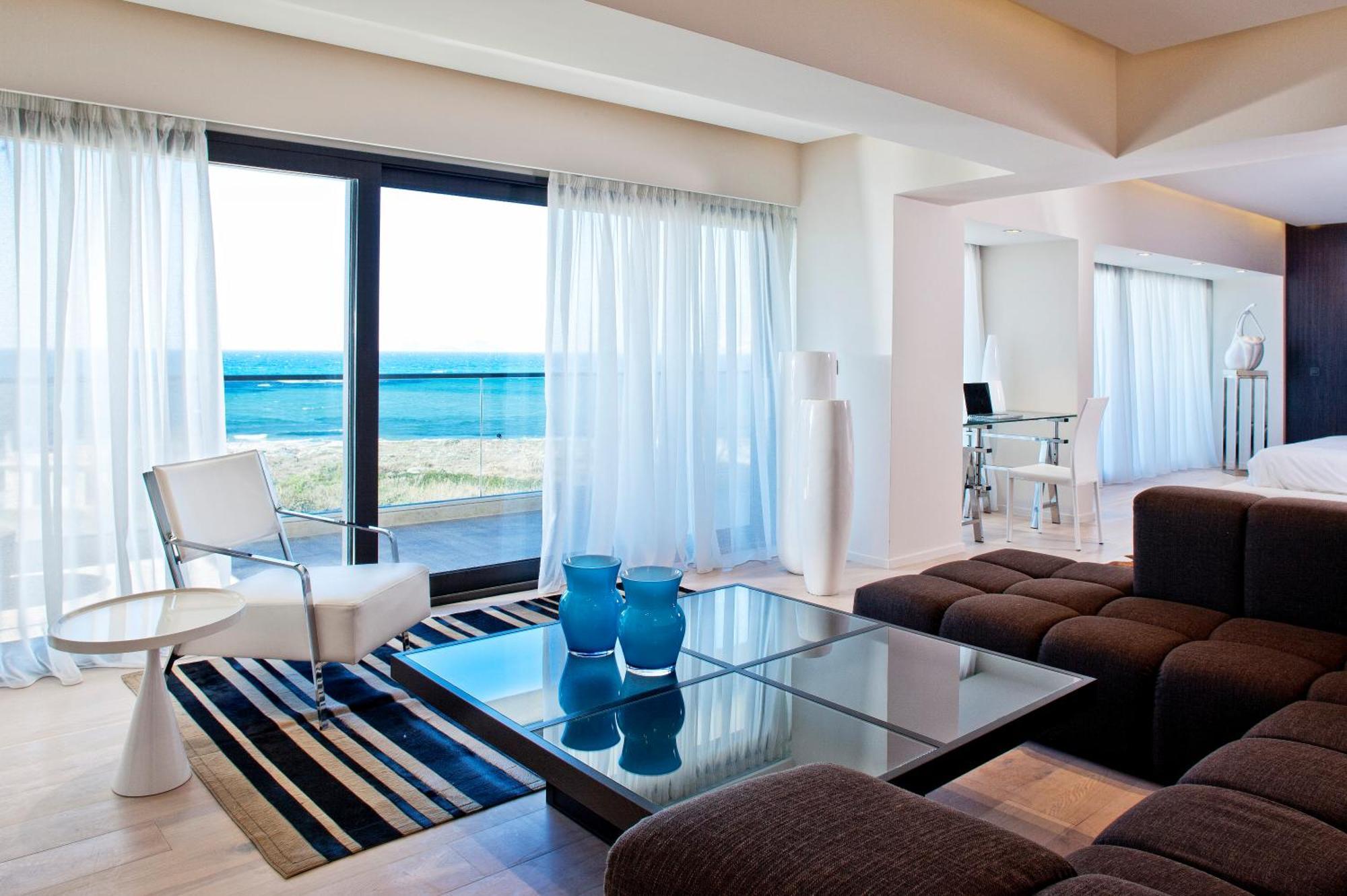 Deluxe Suite with Sea View,315286821:JPEG