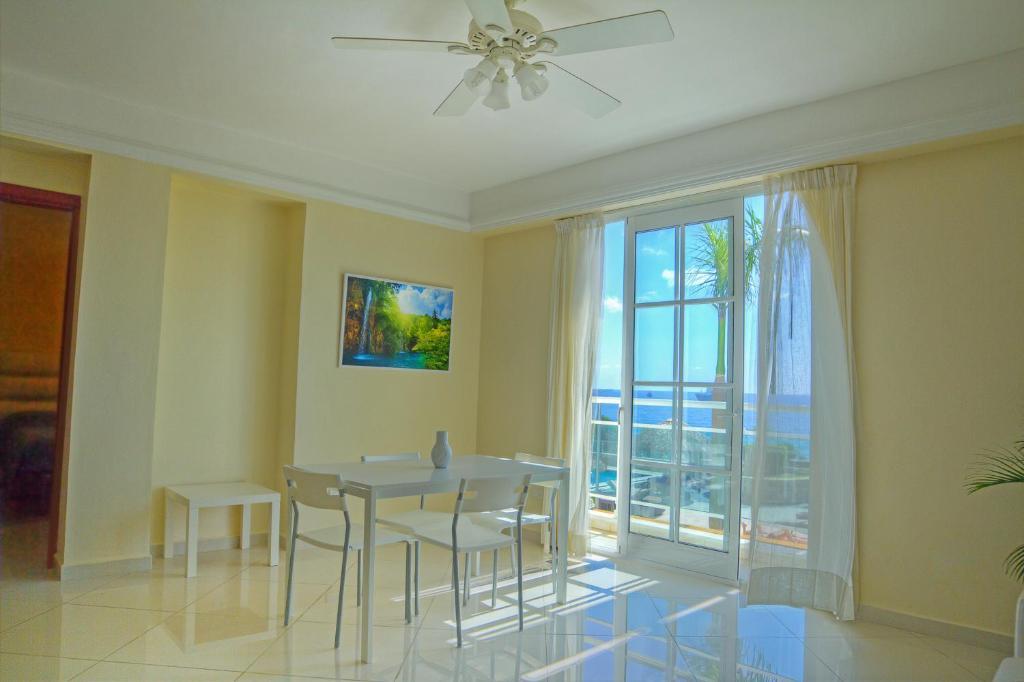 Apartamento de 2 dormitorios con vistas al mar