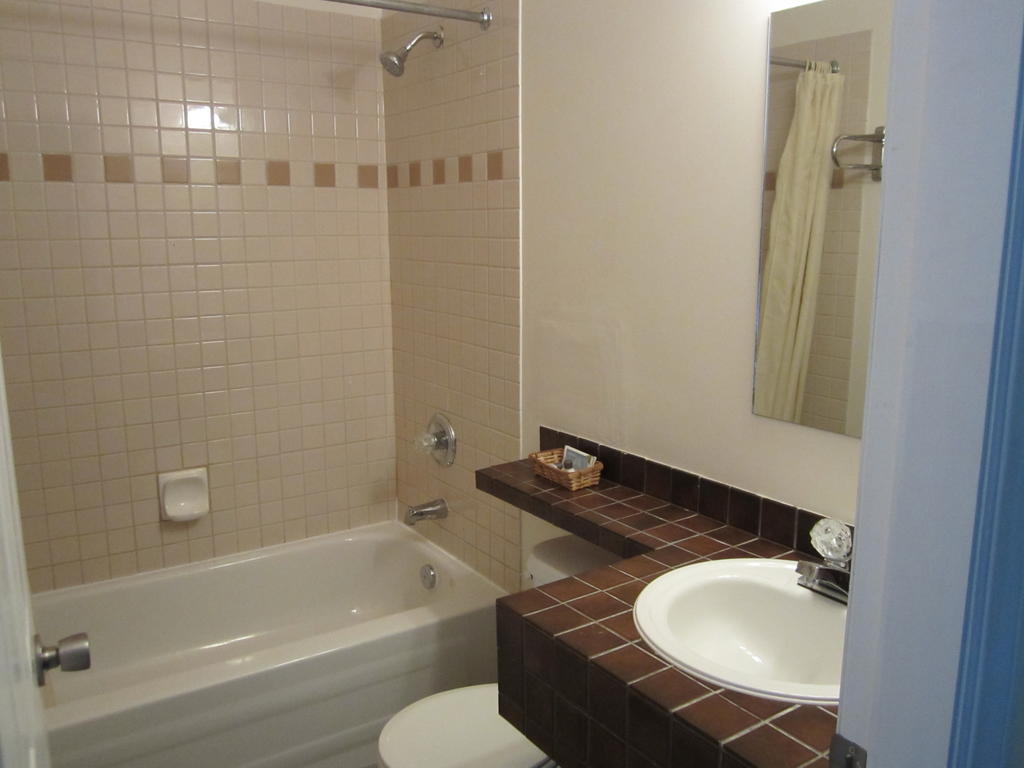 Basic Triple Room
