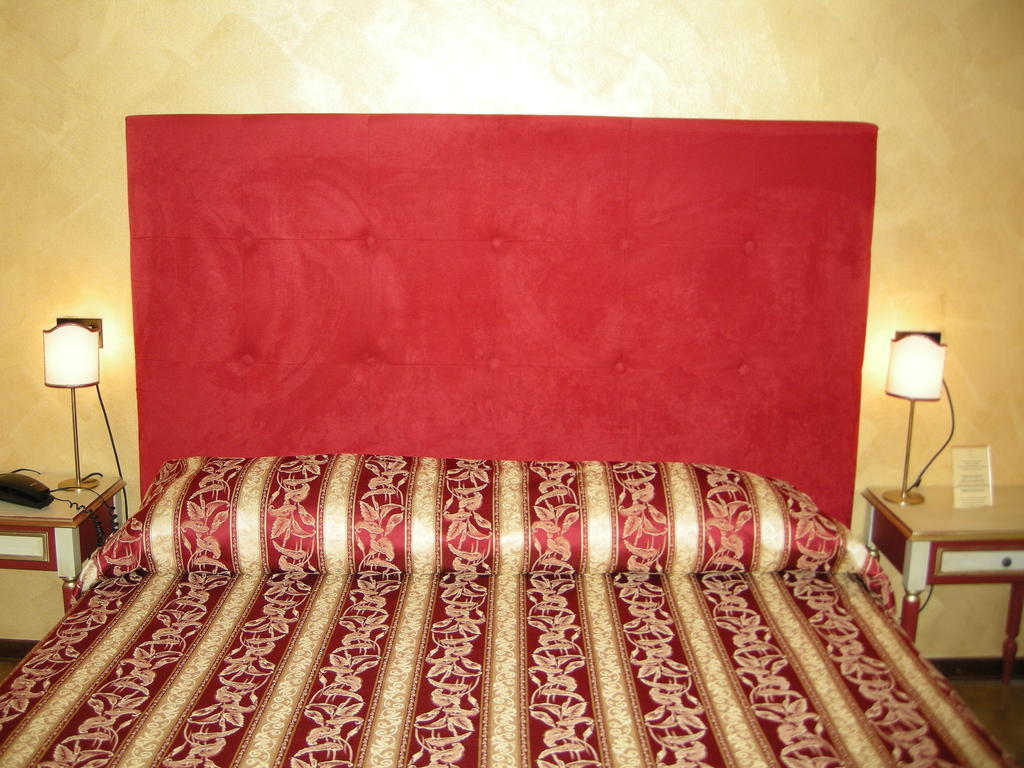Double Room,249316373:JPEG