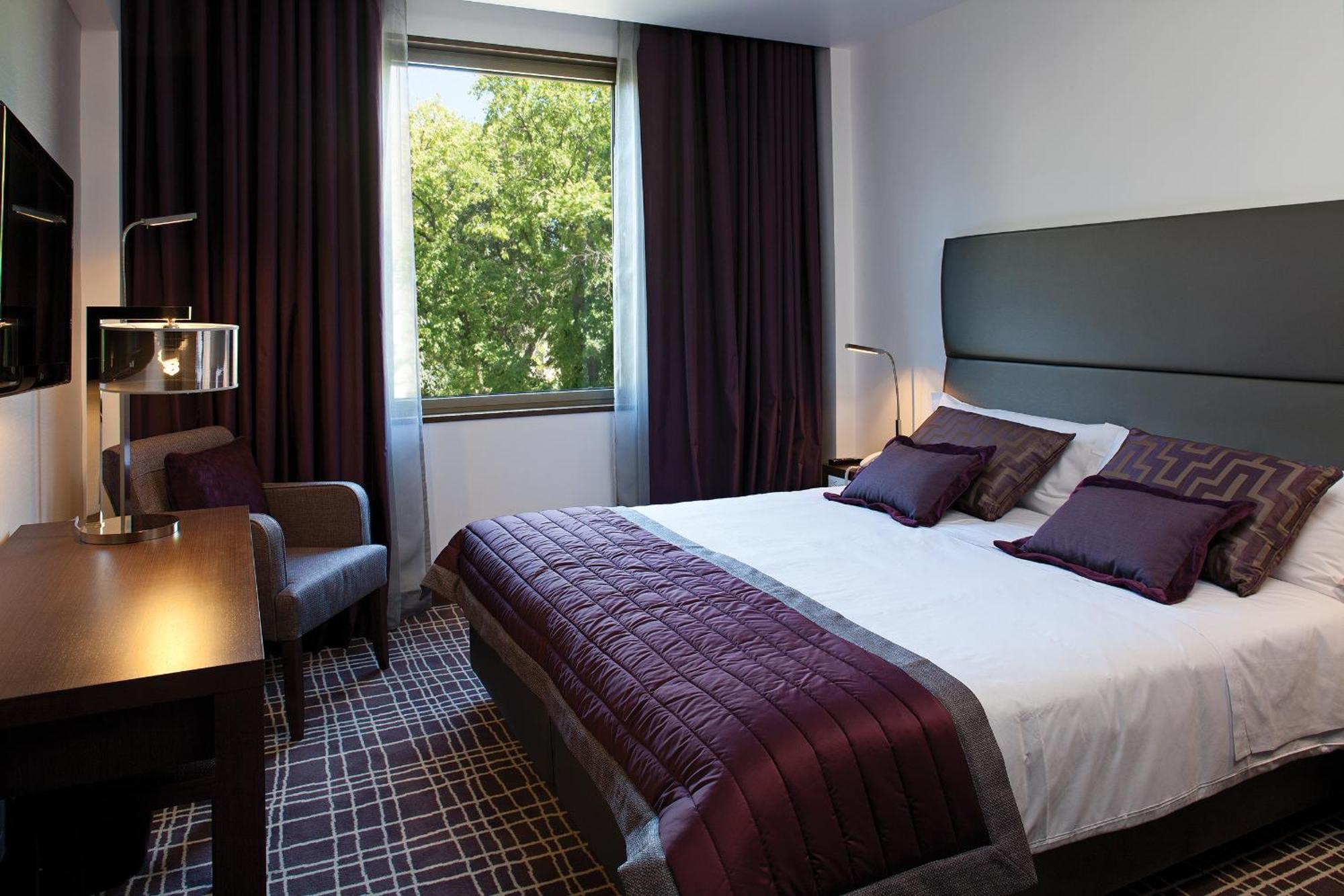 Double Room,951354772:JPEG