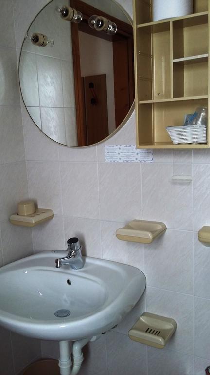 Large Single Room