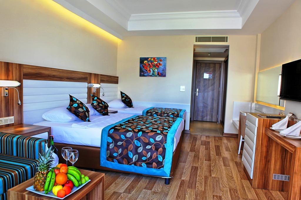 Chambre Triple (3 Adultes)