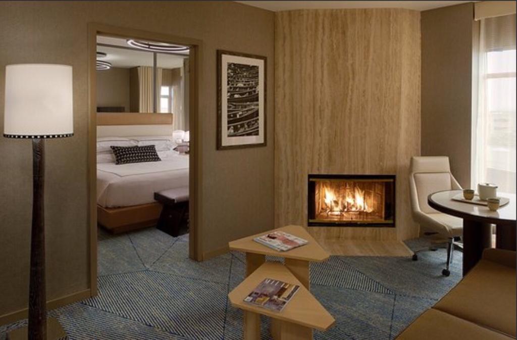 Signature Queen Suite,464195598:JPEG
