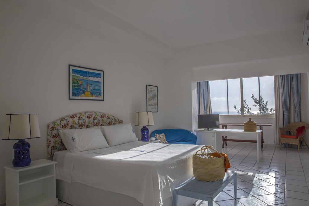Chambre Triple - Vue sur Mer