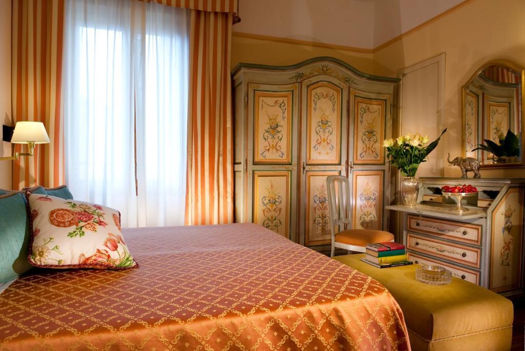 Double or Twin Room,1370981714:JPEG
