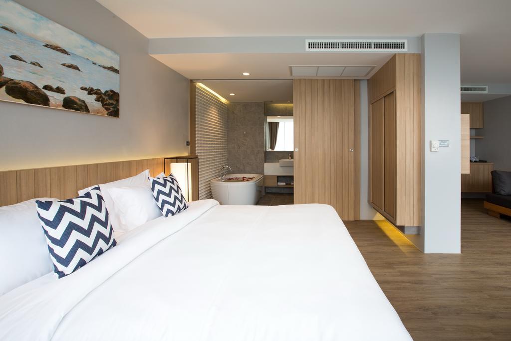 One-Bedroom Suite (3 Adults)