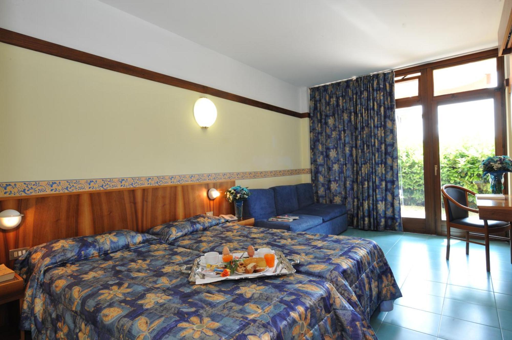 Double or Twin Room with Pool View,1742634529:JPEG