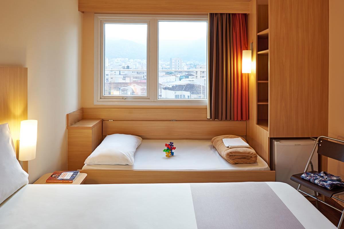 Standard Double Room Child Bed,506875185:JPEG