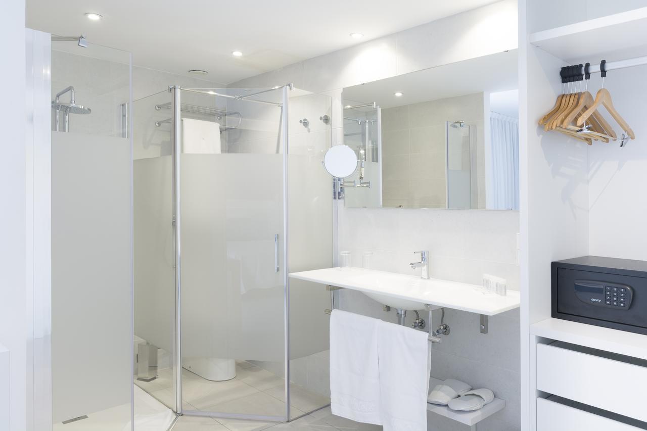 Quarto com cama King-size, Terraço Privativo e Cama Balinesa