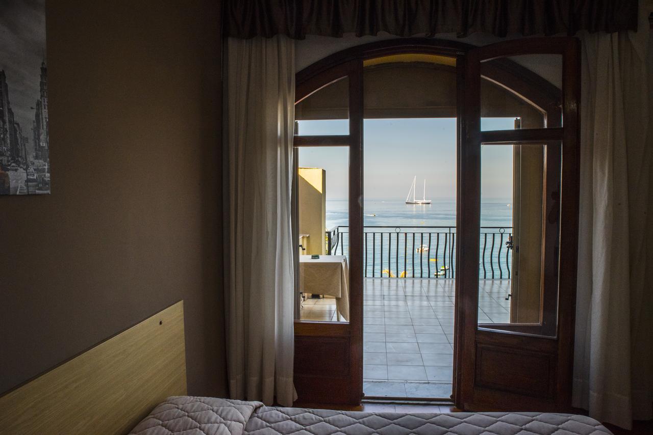 Superior Double or Twin Room Sea View