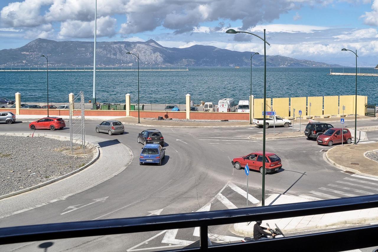 Camera Tripla con Vista Mare