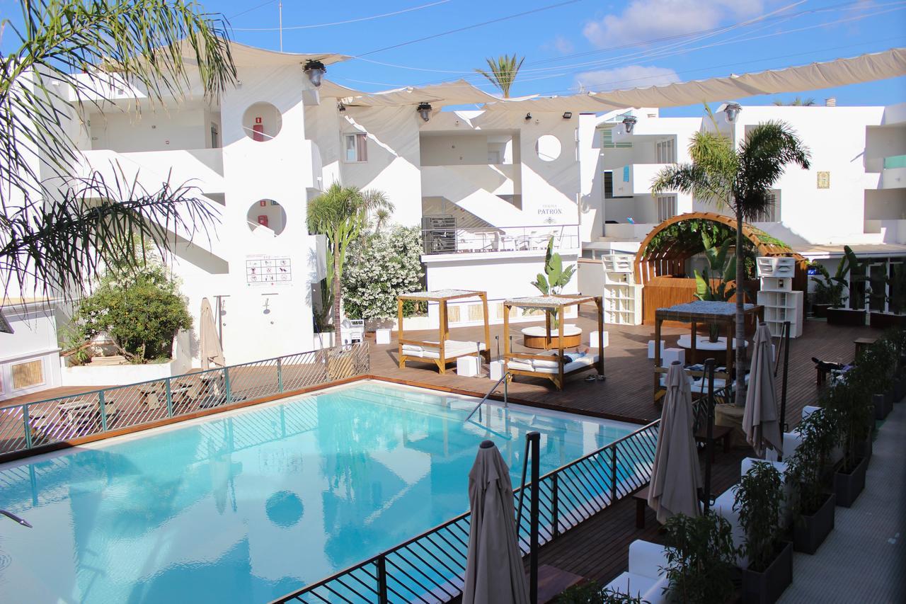 Apartment Pool View