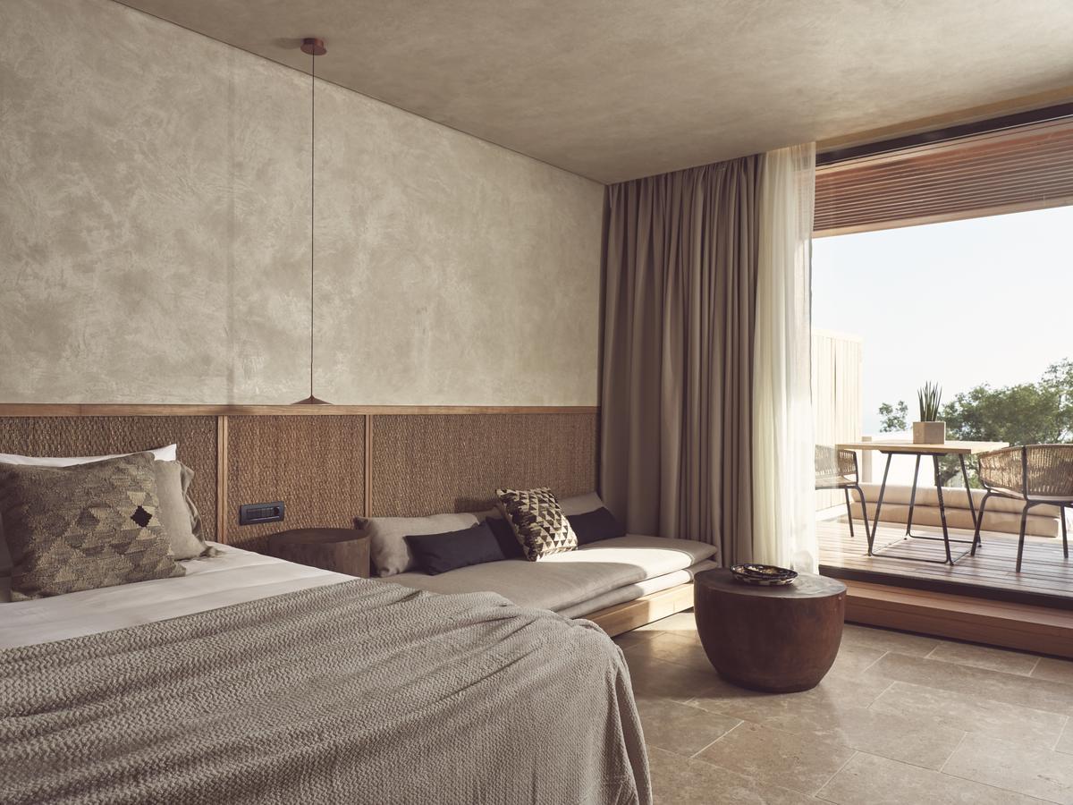 Executive Suite with Private Pool Sunset View
