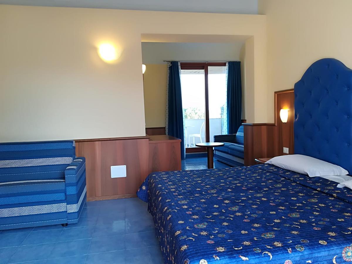 Chambre Quadruple - Vue sur Mer