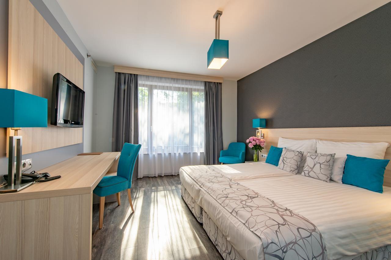 Superior Double or Twin Room,1227046661:JPEG