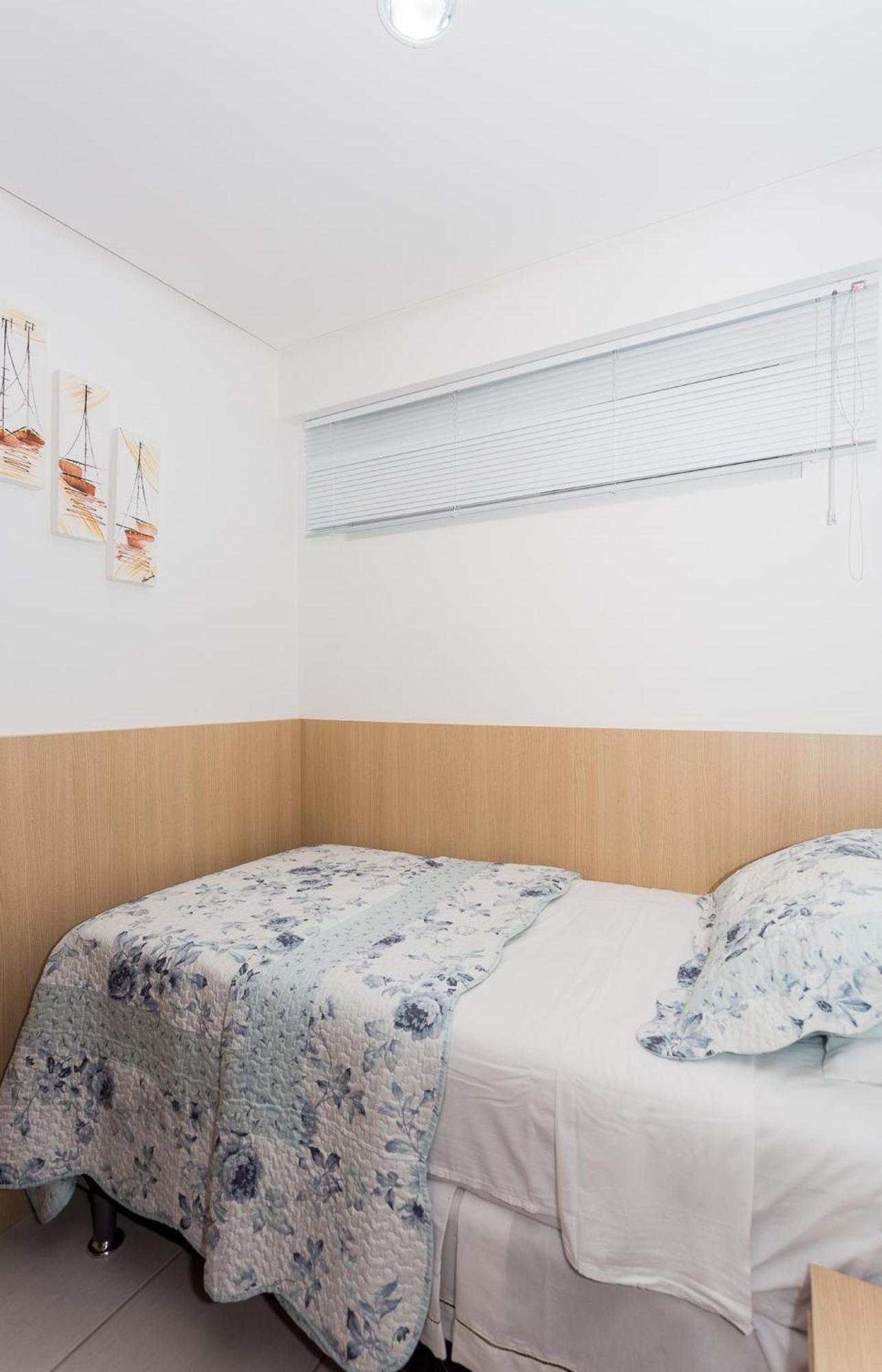 Two-Bedroom Apartment Sea View