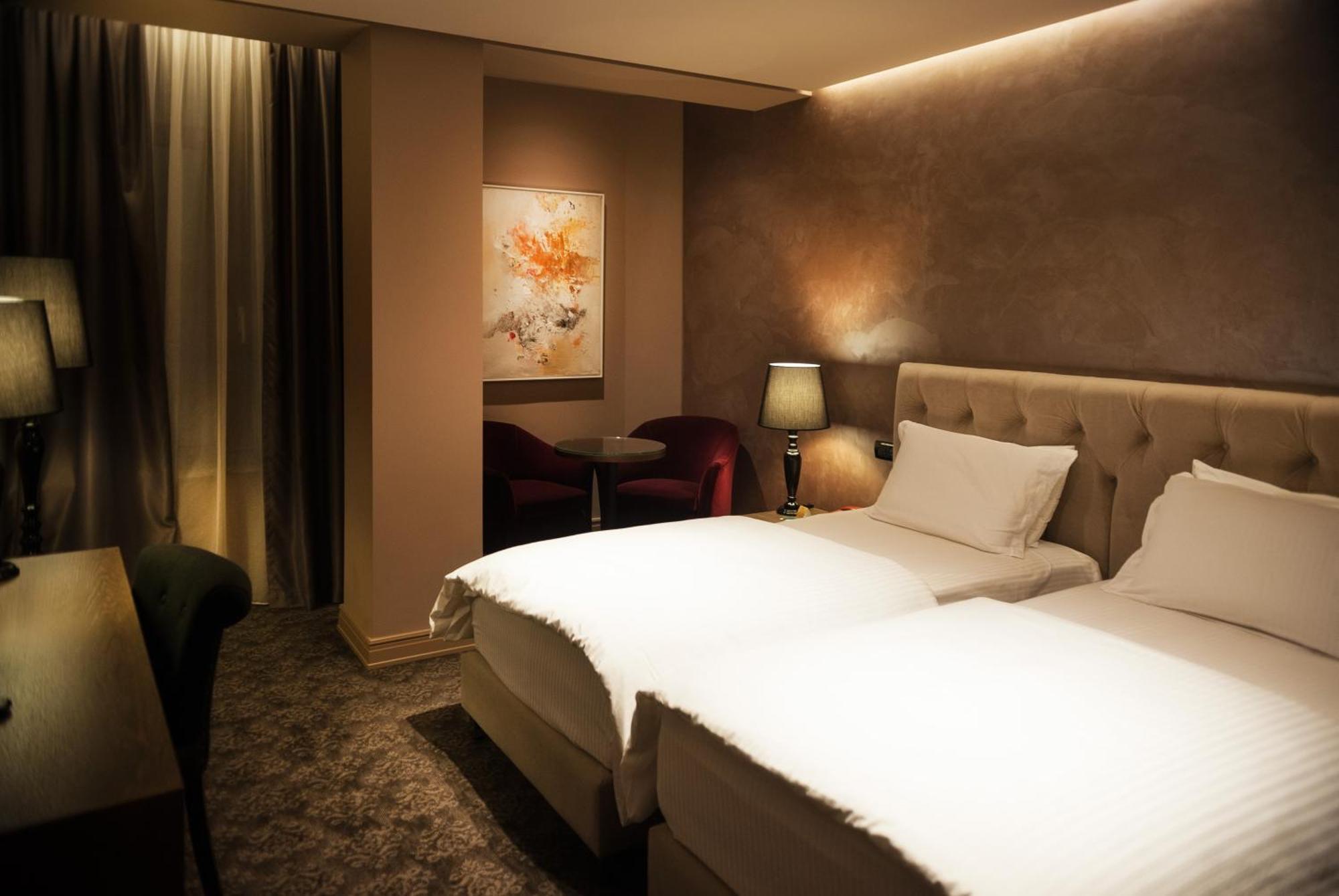 Standard Double Room,757739068:JPEG