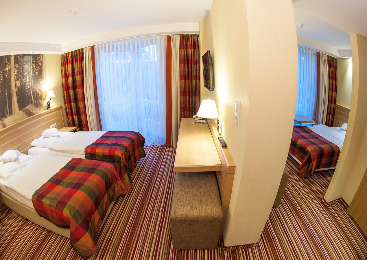 Triple Room,1272553978:JPEG