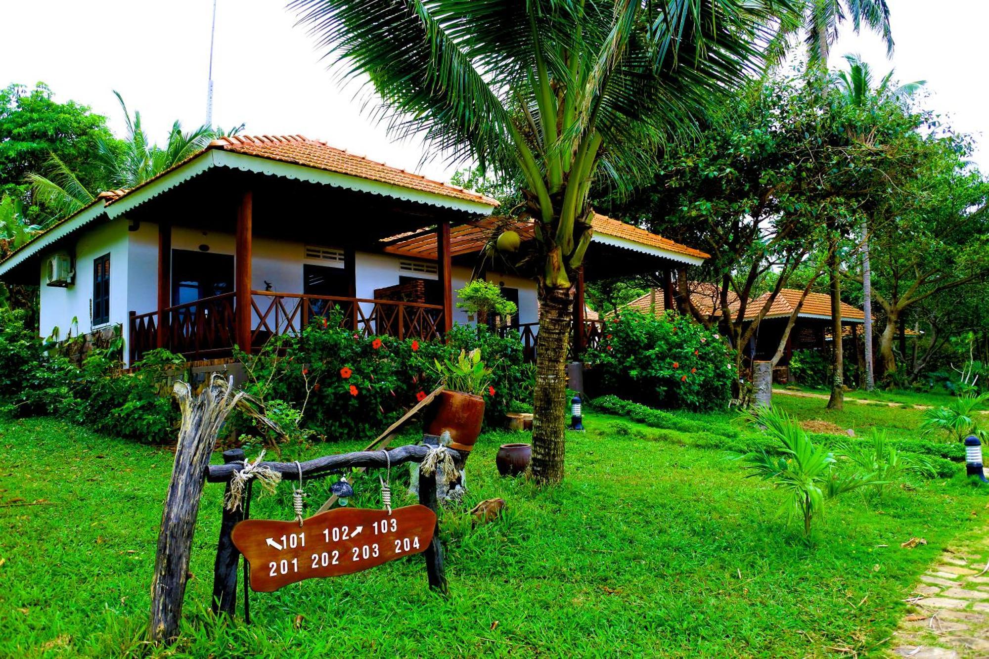 Deluxe Bungalow with Sea View,699363387:JPEG