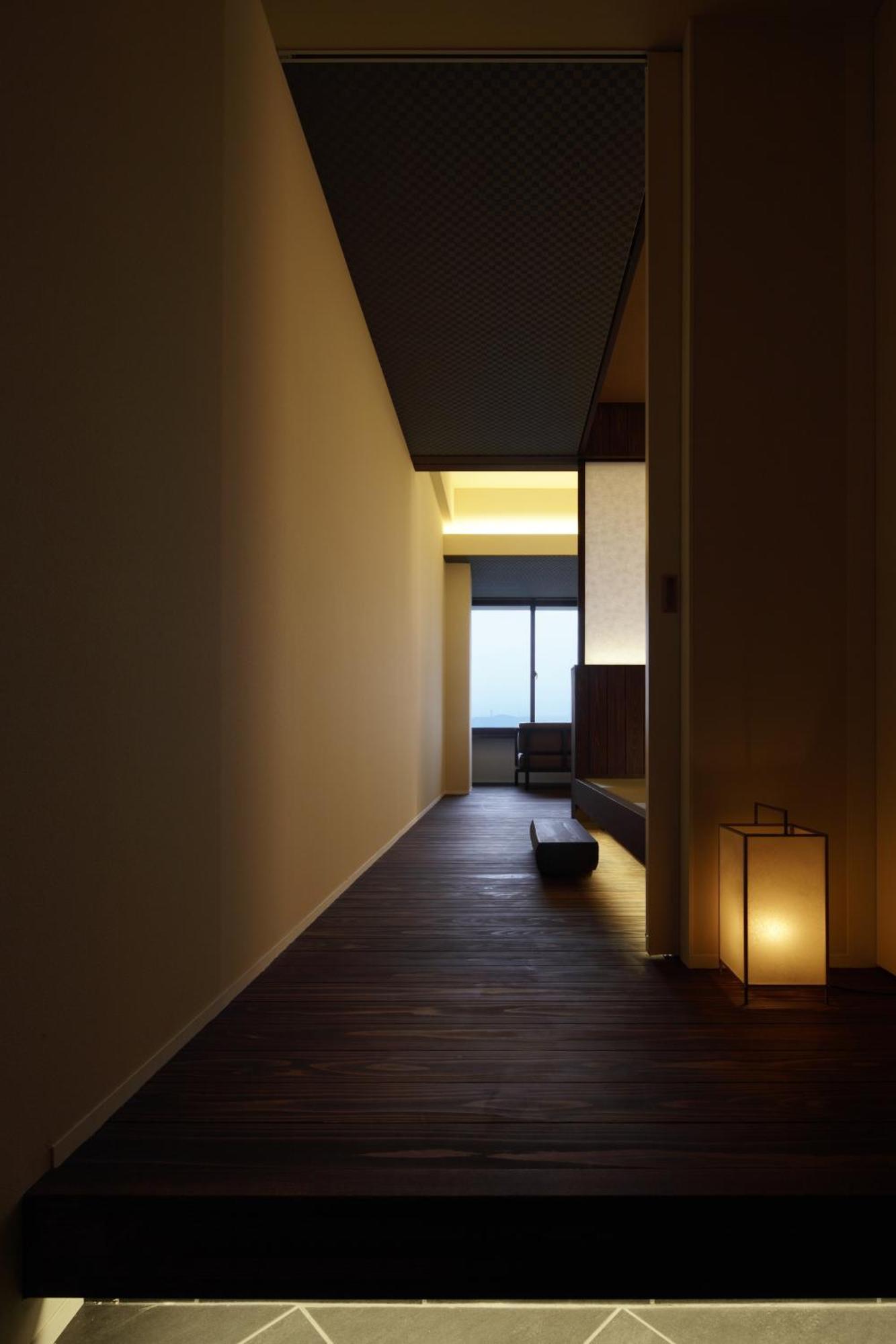 Japanese Western Twin Room Shower Mountain View Non-Smoking West Wing