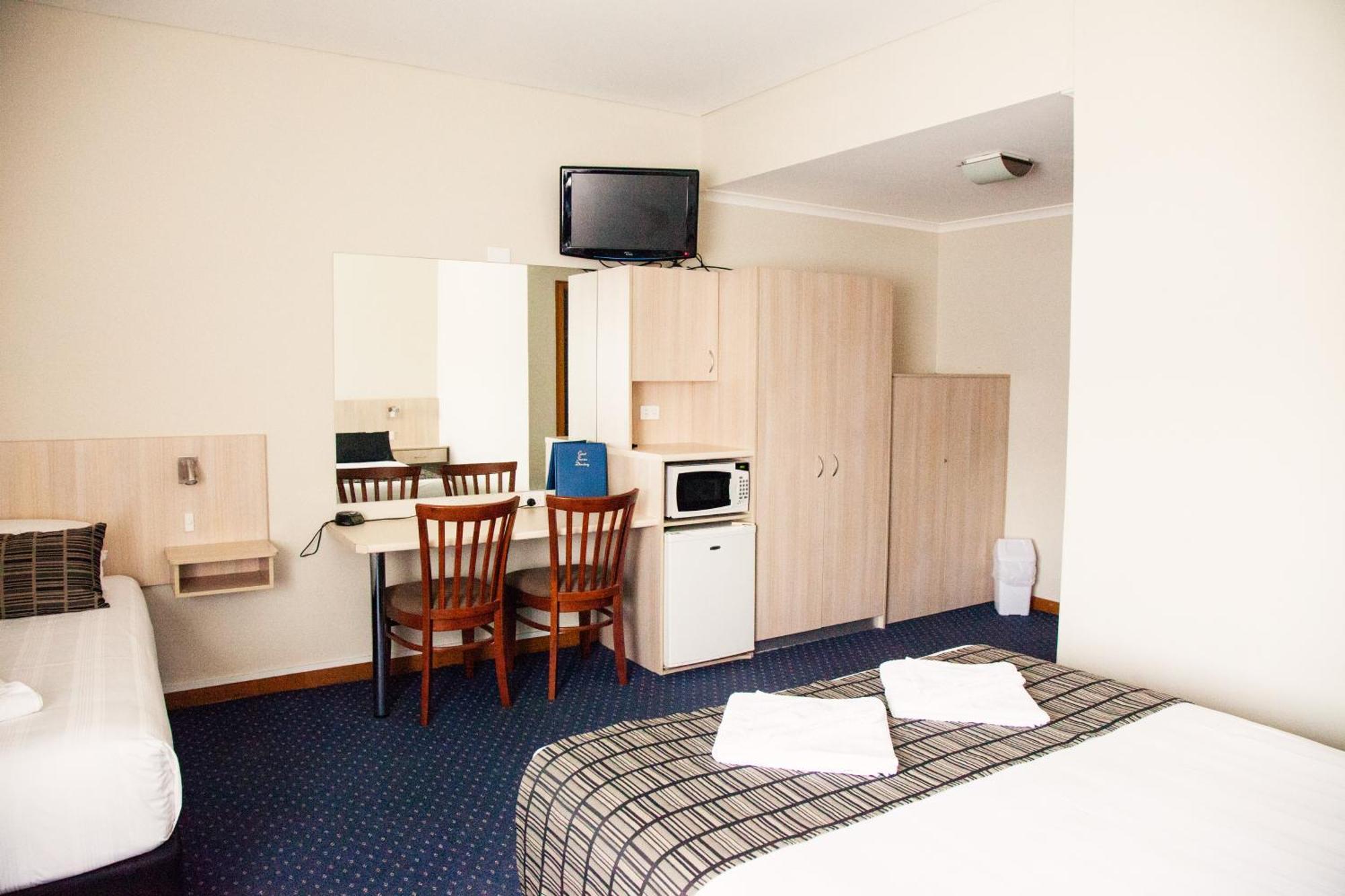 Deluxe Family Room,703104361:JPEG