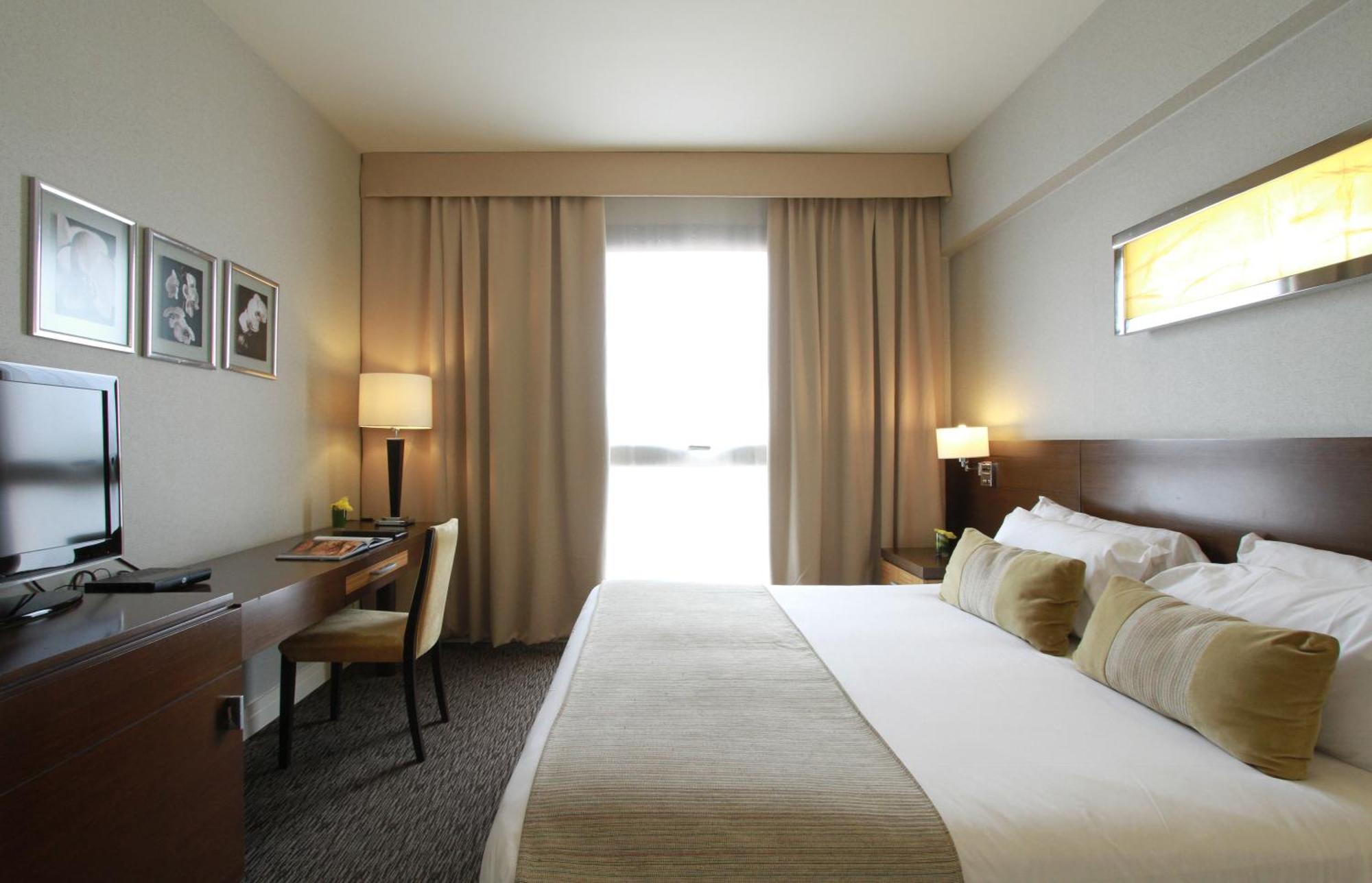 Classic Double or Twin Room River Views,1277455150:JPEG