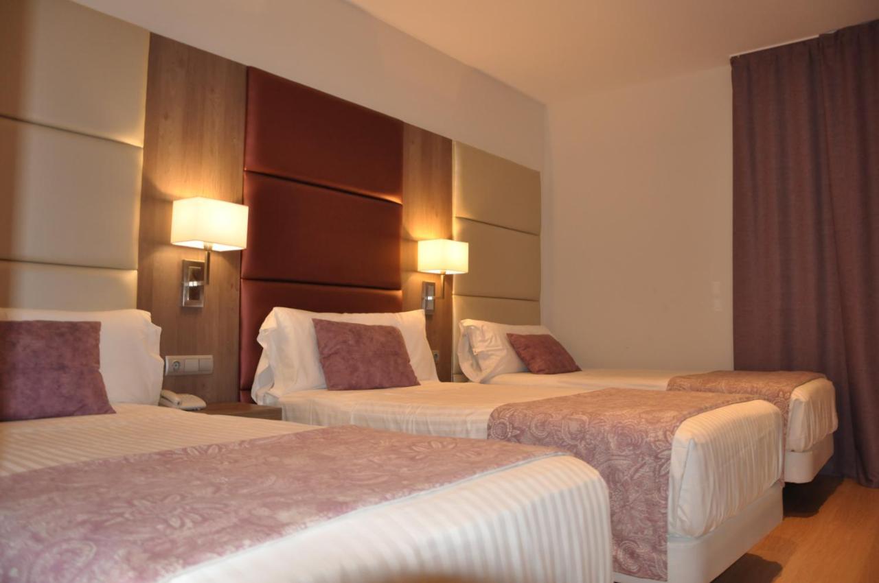 Twin Room with Extra Bed,735842551:JPEG