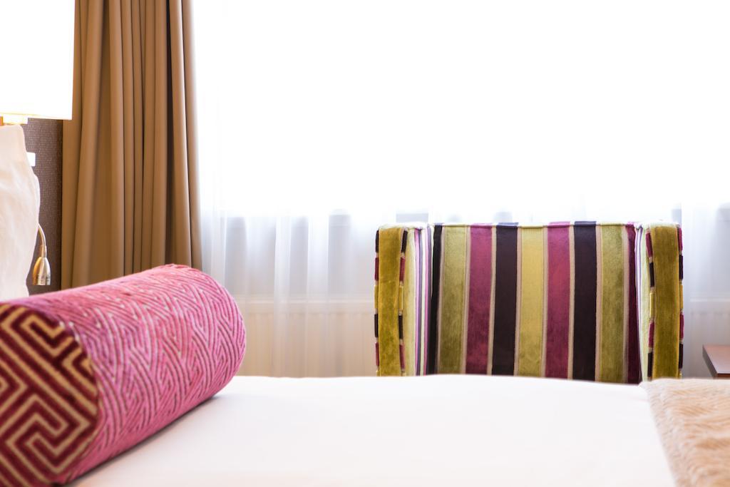 Tweepersoonskamer met 2 Aparte Bedden