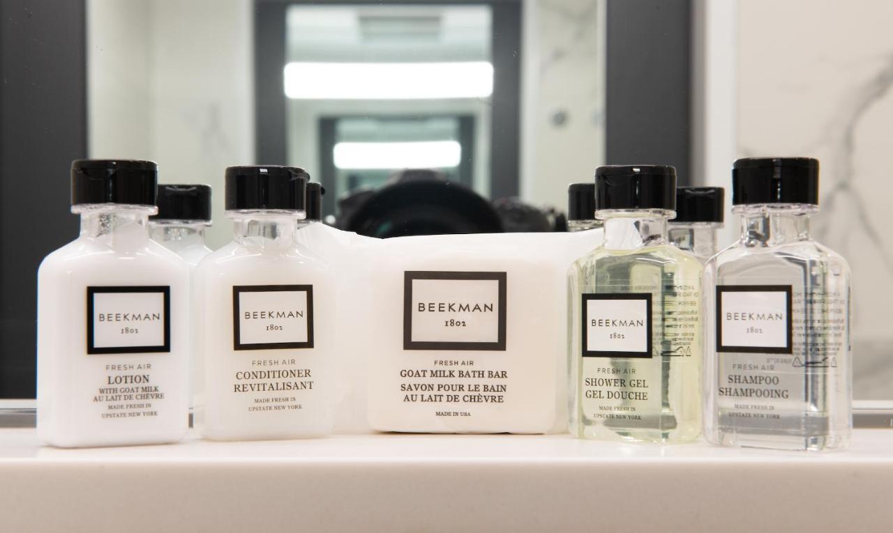 Deluxe King Room,736384180:JPEG