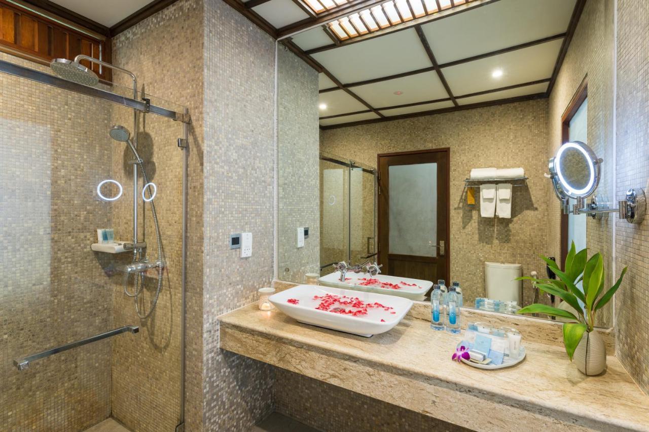 Chambre Double ou Lits Jumeaux de Luxe - Réservée aux Adultes