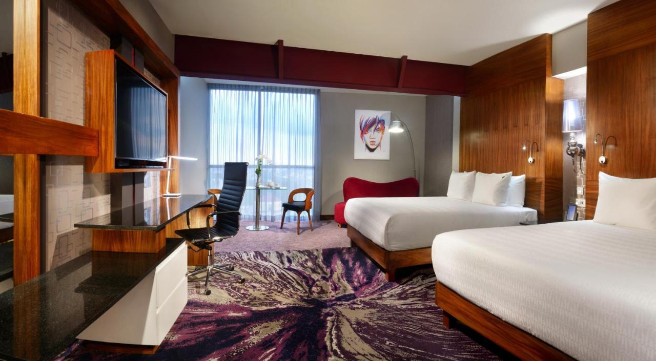 Deluxe 2 Double Beds Room