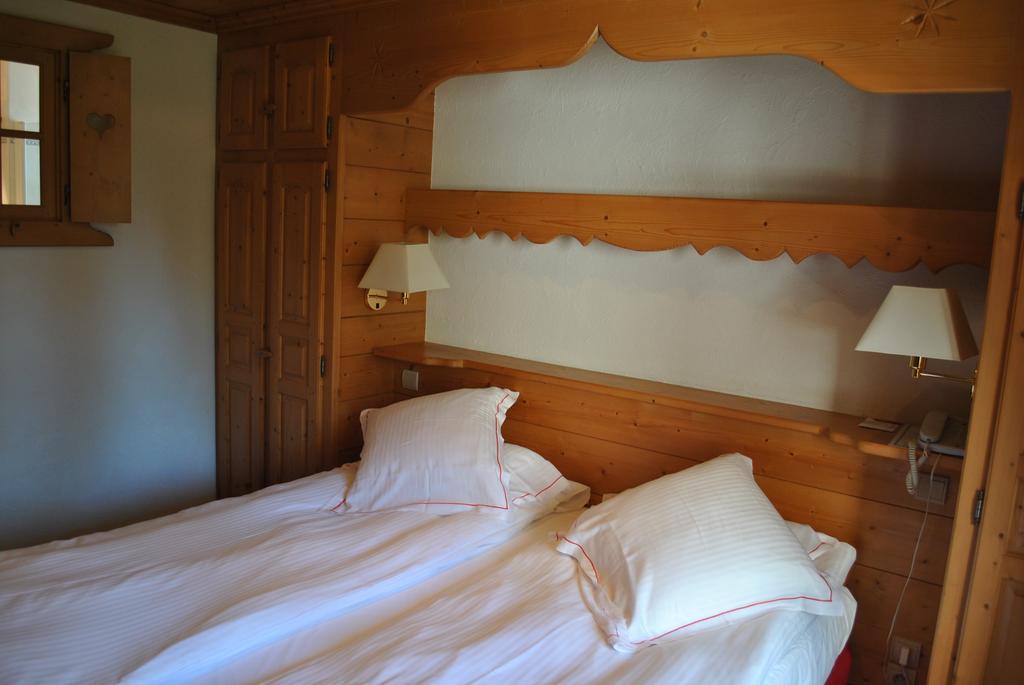 Habitación Familiar con vistas al Mont Blanc (2 adultos + 2 niños)