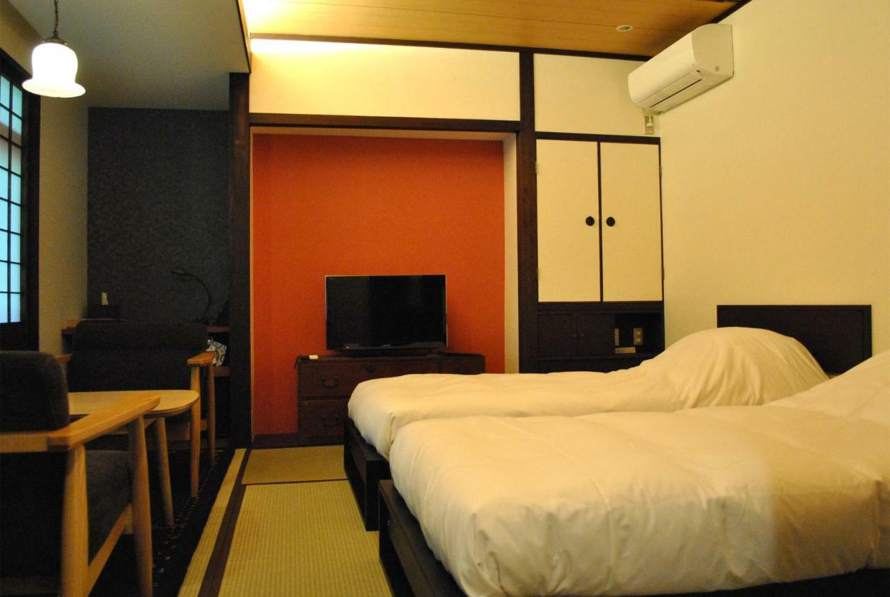 Compact Japanese Twin Room Shower Non-Smoking