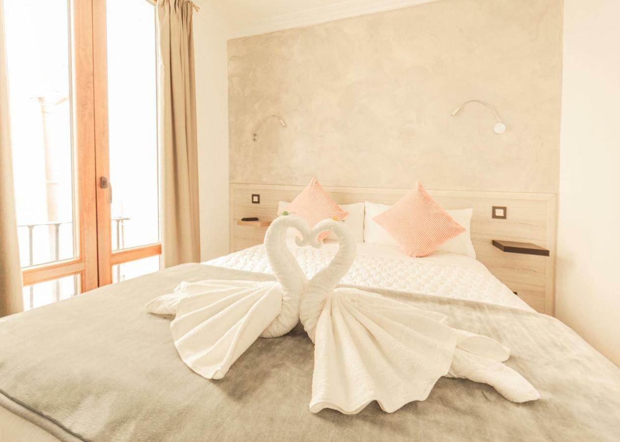 Small Double Room interior
